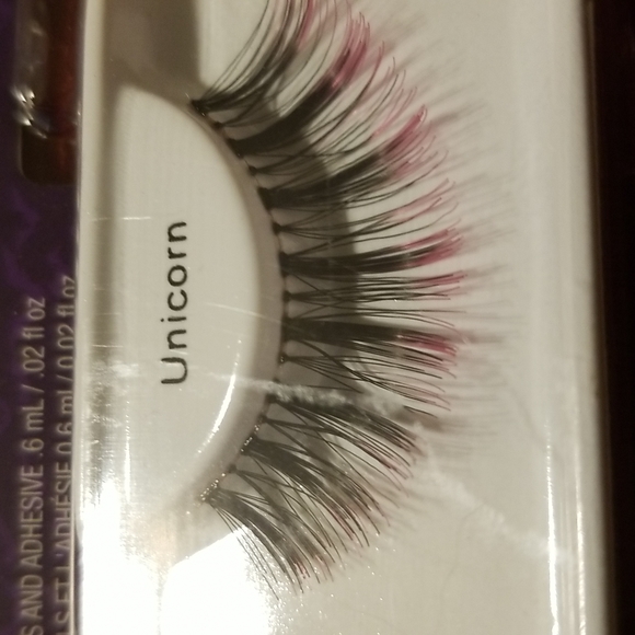 Lot of 7 Packages Faux Eye Lashes Ardell & Wet n Wild- Twilight, Unicorn & Black - Picture 10 of 12